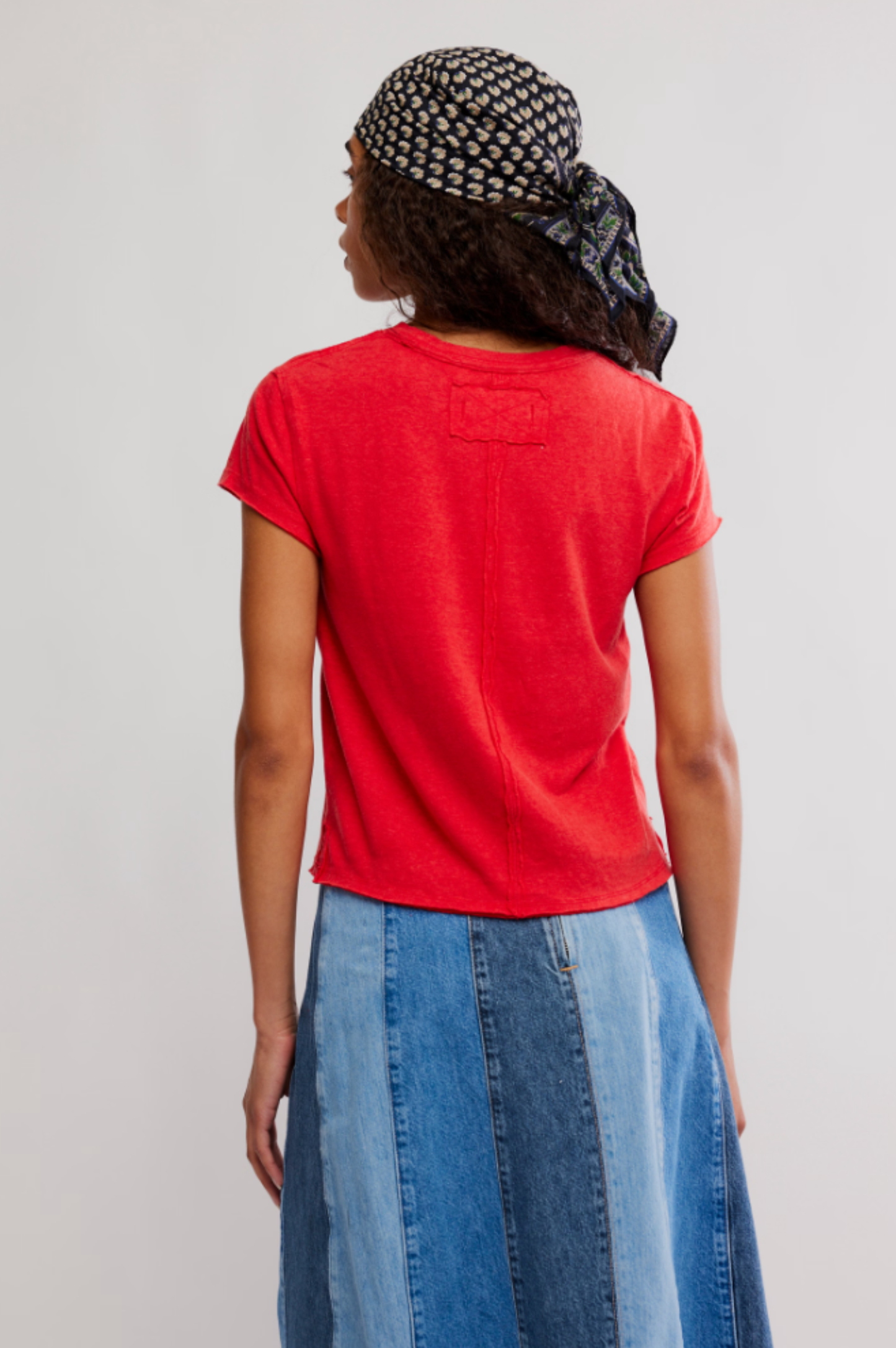Nova Tee